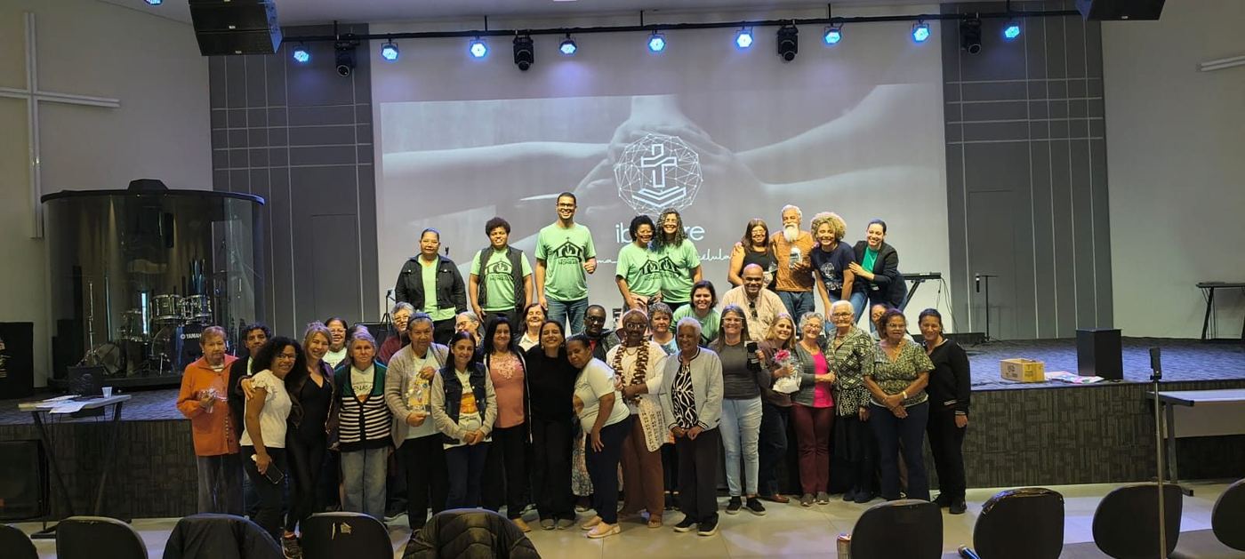 Irmãos do ministério Honrar, da melhor idade